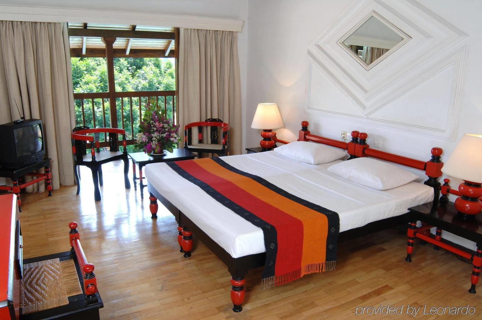 Hotel Hilltop Kandy Exterior foto