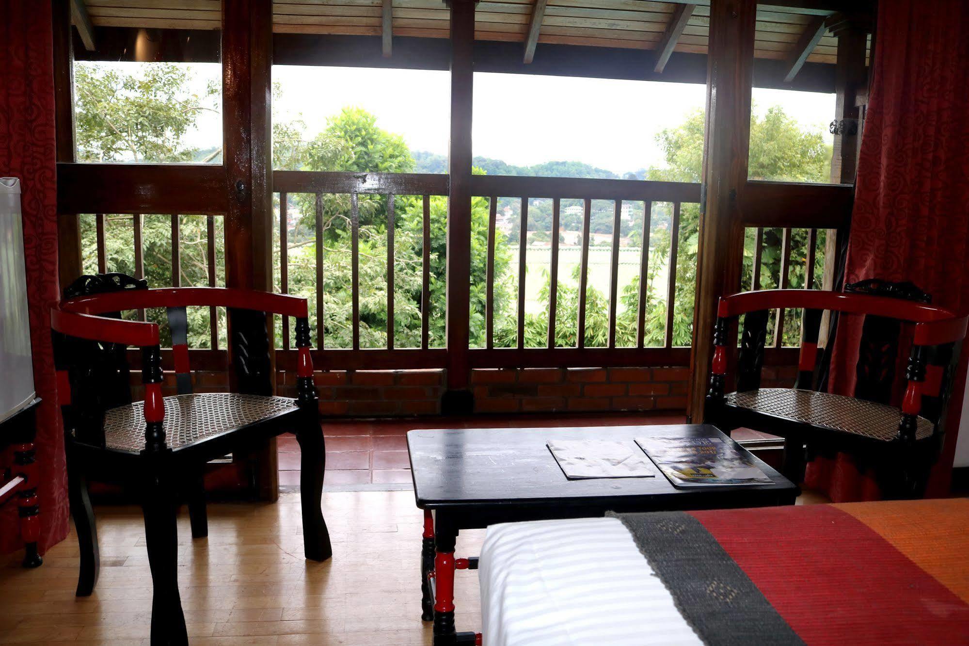 Hotel Hilltop Kandy Exterior foto